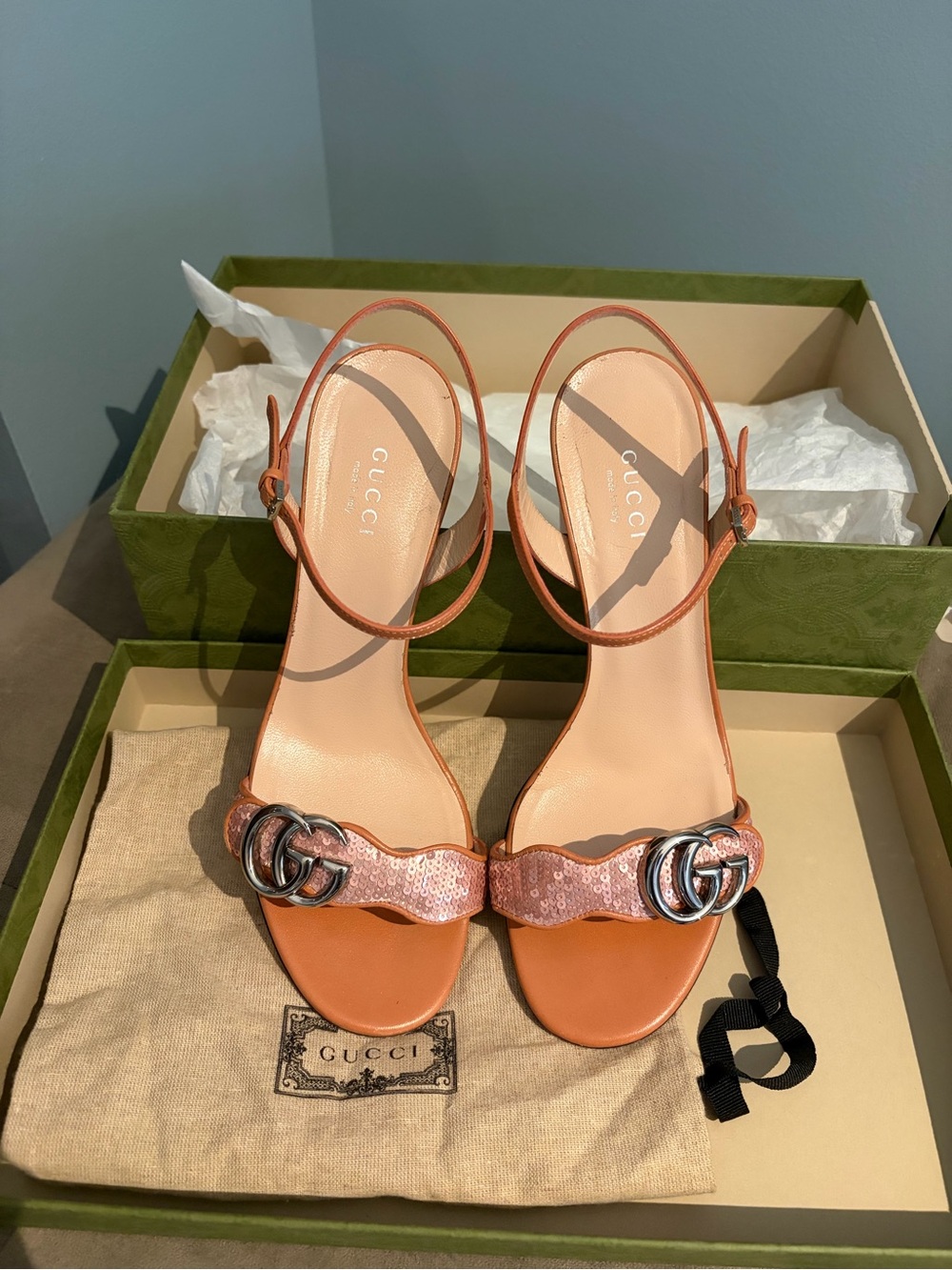 Gucci Leather Sandal Heels with Pink Sequins 37.5